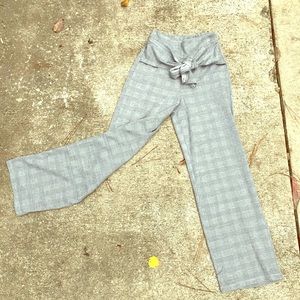 Trendy Plaid Tie Pants!